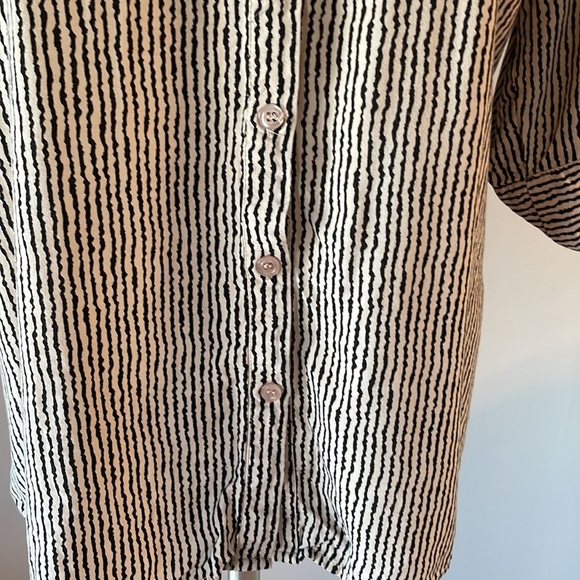 French Dressing Jeans FDJ hazy striped button front blouse collared size 12 - Picture 6 of 11